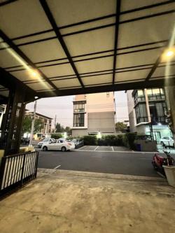  ให้เช่าโฮมออฟฟิศ 4 ชั้น   โครงการ พรีเมี่ยมเพลส เกษตร-นวมินทร์ ติดถนน สุคุนธสวสดิ์