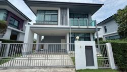 ให้เช่าบ้านเดี่ยว  โครงการเศรษฐสิริ ศรีนครินทร์–พระราม 9 (กรุงเทพกรีฑา ซอย 7) ย่านกรุงเทพกรีฑา หัวหมาก บางกะปิ รามคำแหง