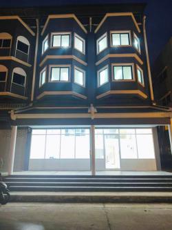 โชว์รูม 5 นอน ไม่เคยอยู่! ให้เช่าอาคารสำนักงาน 4 ชั้น 2คูหา 56ตร.วา. 576ตร.ม MRTสวนหลวง ร.9 2.4 กม. ถ.เฉลิมพระเกียรติร.9 29-38 .  6 น้ำ