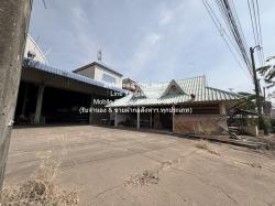 โกดัง ขายบ้าน 3 ชั้น พร้อมร้านค้า สำนักงาน และโกดังเก็บสินค้า อ.ศรีมหาโพธิ ปราจีนบุรี 1-2-79 ไร่ ราคา 36 ล้าน ขนาด = 79 sq.wa 2 NGAN 1 Rai 36000000 THB ใกล้ ตลาดกรอกสมบูรณ์ บรรยากาศส่วนตัว