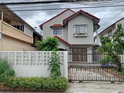 ให้เช่าบ้านเดี่ยวใกล้โรงเรียนนานาชาติสิงคโปร์และโรงเรียนนานาชาติฝรั่งเศสและ เซ็นทรัลพระราม 9   ย่านเลียบด่วน ทาวน์อินทาวน์ เหม่งจ๋าย