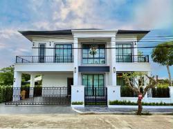 ขายบ้านพูลวิลล่า101ตรว. 5นอน6น้ำ 18.5ลบ. พร้อมเรือนรับรอง เฟอร์ของแถม ใกล้กาดฝรั่ง ต.บ้านแหวน อ.หางดง เชียงใหม่