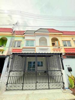 ขายบ้านใกล้บางแสน  ทาวน์โฮมตลาดประมงอ่างศิลาทาวน์โฮม 2 ชั้น  2 นอน 2 น้ำ 1 จอด