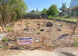 ขายที่ดินแปลงสวย ผังสีแดง เนื้อที่ 114 ตรว ซอยหมู่บ้านเพ็นโก้วิลล์ เมืองสมุทรปราการ เหมาะสร้างบ้านหรู หรือลงทุน - ghd000702