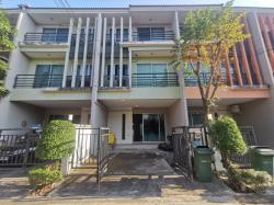 ขาย ทาวน์โฮม 3 ชั้น วิสต้า ปาร์ค พระราม 2 ฝั่งทิศเหนือ หน้าบ้านโล่ง หลังเซ็นทรัลพระราม2 