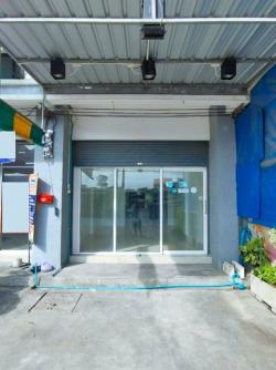 ให้เช่าอาคารพาณิชย์  3.5 ชั้น 17 ตร.วา. วัดคงคา MRT บางพลู 3.2 กม.220 ตร.ม. 3 น้ำ ตลาดน้ำบางคูเวียง 2.1 กม.  3 นอน  รพ.บางใหญ่ 1.2 กม. 