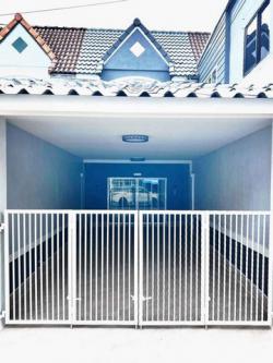 ขายบ้านแฟมิลี่ปาร์คนาป่า รีโนเวทใหม่ทั้งหลัง สวยร้องว้าว  ของแถมจุกๆๆ เนื้อที่  19 ตรว 