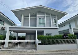  ให้เช่าบ้านเดี่ยว 3 ห้องนอน มีเตียงพร้อมที่นอน 2 ห้อง 3 ห้องน้ำ หมู่บ้าน  คณาสิริ พระราม 2 