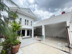 ให้เช่าบ้านเสรี4ขนาด70ตร.ว3นอน2 น้ำแอร์ฯ เฟอร์ฯครบใกล้ The nine ABAC แอร์พอร์ตลิ้งค์รามคำแหง เช่า 40,000บาท/เดือน ถนนพระามที่9 ซอย45