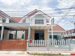 ขายบ้านโครงการ โฮมทาวน์ ศรีราชา บ้านสวย 3นอน บ้านรีโนเวทแล้ว TP-H1711