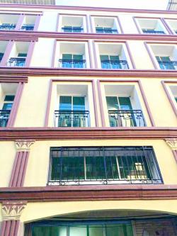 ย่านลาซาล-บางนา โฮมออฟฟิศ MRT ศรีลาซาล 300 ม ให้เช่าตึกแถว 4 ชั้น​ครึ่ง​ ลาซาล ​56-60 มีดาดฟ้า หลังมุม 19 ตร.วา.309 ตร.ม.3 นอน ทำเลทอง