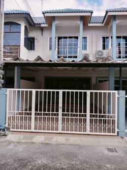 ขายบ้านสวยราคาถูกดอนหัวฬ่อชลบุรี บ้านชลบุรีราคาถูก ขายทาวน์เฮ้าส์2ชั้น  ขนาด18ตารางวา2  นอน  2 น้ำ  1  ห้องครัว