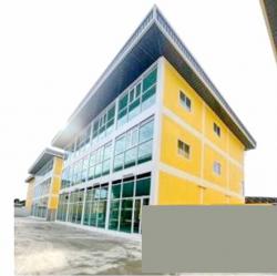 กาญนาภิเษก 1.3 กม.สายใต้ใหม่ 2.1 กม. เดอะพาซิโอพาร์ค  จให้เช่าอาคาร 3 ชั้น 3คูหา สมาคมปักษ์ใต้สร้างใหม่ 75 ตร.วา. 900 ตร.ม. 3 นอน  5 น้ำ 