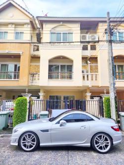  คฤหาสน์แนวตั้ง ให้เช่าทาวน์โฮมหรู 3 ชั้นใกล้ ม.ธุรกิจบัณฑิตย์ 799ม.4นอน ทำเลสามัคคี-ประชาชื่น  26ตรว. 300ตรม. 3น้ำ พร้อมเฟอร์ครบชุด 