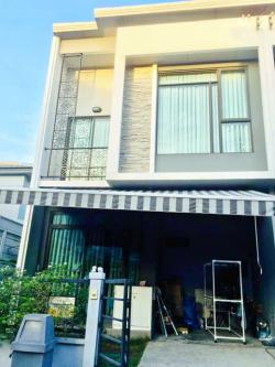 รร.กสิณธรเซนต์ปีเตอร์ 1.5 กม. พลีโน MRT คลองบางไผ่ 2.1กม. บางใหญ่ ให้เช่าทาวน์โฮม 2 ชั้น 19ตร.วา. 159ตร.ม.  ตลาดบางใหญ่ 2.3 กม. 3 นอน 