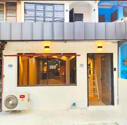 แจ้งวัฒนะ 1-8 ให้เช่าทาวน์เฮาส์หรู 2 ชั้นรีใหม่ทั้งหลัง 26 ตร.วา. 210 ตร.ม.  MRT หลักสี่ 800 ม.ม.ราชภัฏพระนคร 700 ม.