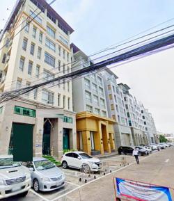 โลตัส เซ็นทรัล ปิ่นเกล้า 500ม. มีลิฟท์ในตัว MRT บางยี่ขัน 1.1กม. ให้เช่าอาคารสำนักงาน 7 ชั้น พร้อมดาดฟ้า แอร์ 33ตร.วา. 910 ตร .ม. 7นอน 7น้ำ 