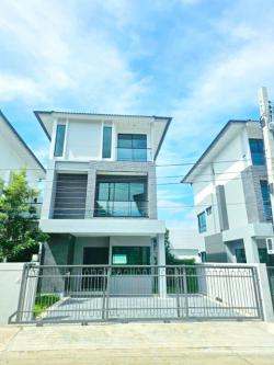 ตลาดถนอมมิตร 2 กม. เพลินนารี่ มอลล์ 2.1กม.4นอน ไปรษณีย์ สายไหม  1.2 กม. ให้เช่าบ้าน 3 ชั้นศุภาลัย 50 ตร.วา. 250 ตร.ม.  4 น้ำ