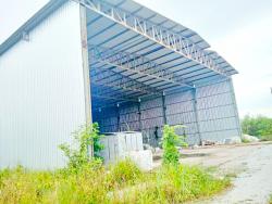 ให้เช่าโรงงาน พร้อมออฟฟิศ ขอใบรง.4ได้ ตลาดสดเขาไม้แก้ว 1.4 กม.พื้นที่สีเหลือง  1,800 ตร.ม. รร.นานาชาติรักบี้ 3.5 กม.บางละมุง-ชลบุรี.