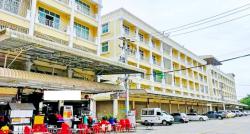 ใกล้แมคโครคลองหลวง ตลาดสดไอยรา พลาซ่า 2.2กม.ให้เช่าอาคารพาณิชย์ 4.5 ชั้น 22ตร.วา. 342ตร.ม. 3นอน 