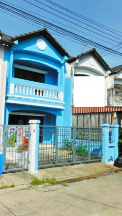 รร.แก้วอินทร์สุธาอุทิศ 600 ม.3 นอน 2 น้ำ MRT ตลาดบางใหญ่ 1.3 กม. ให้เช่าทาวน์เฮ้าส์ 2 ชั้น  18 ตร.วา. 145 ตร.ม. 