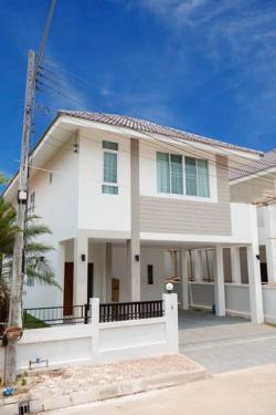 บ้านเดี่ยวให้เช่า โครงการกุลพันธ์ 9 ทำเลใกล้กาดฝรั่ง – 4 ห้องนอน