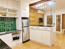 เซ็นทรัล บางรัก 1.5 กม. BTS เซนต์หลุยส์ 200 ม. ให้เช่าคอนโดชั้น10 48ตร.ม. .2แอร์ พร้อมเฟอร์ฯ 1 นอน  1 น้ำ   ถ. สาทรใต้ 