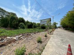 ให้เช่าที่ดินเปล่าทำเลทอง 200 ตร.ว. ใกล้โรงพยาบาลกระทุ่มแบน เพียง 150 เมตร