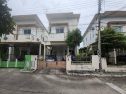 ขายบ้านแฝด 2 ชั้น หมู่บ้านเมโทรพาร์ค ต.ทุ่งสุขลา อ.ศรีราชา จ.ชลบุรี