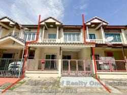 ขายบ้าน ทาวน์เฮ้าส์ หมู่บ้านวรารักษ์ รามอินทรา – คู้บอน ซอยเลียบคลองสอง 27