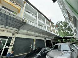 ซีคอนบางแค 1 กม. จดทะเบียนได้ MRT บางแค 1.2กม.ให้เช่าถูกที่สุด 2คูหา อาคาร 3ชั้น 5นอน 5น้ำ 52ตร.วา.580ตร.ม. ม.สยาม 2.3 กม. เพชรเกษม 52-58 