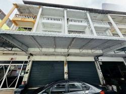 จดทะเบียนได้ MRT บางแค 1.2กม.ให้เช่าถูกที่สุด 2คูหา อาคาร 3ชั้น 5นอน 5น้ำ 52ตร.วา. 580ตร.ม. ม.สยาม 2.3 กม. เพชรเกษม 52-58  ซีคอนบางแค 1 กม. 