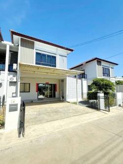 ถ. รอบเมืองเชียงใหม่  5นอน ให้เช่าบ้านเดี่ยว 2 ชั้น จัดเต็มเฟอร์ฯ เครื่องใช้ไฟฟ้า 3 น้ำ 100 ตร.วา.