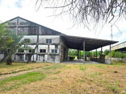 ขายและให้เช่าโรงงานพนัสนิคมชลบุรี โกดังติดถนน ใกล้นิคมอุตสาหกรรมอมตะ ชลบุรี ขนาดโกดัง  1050 ตารางเมตร 