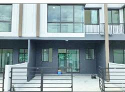 ทาวน์โฮม 2 ชั้น พร้อมเฟอร์ฯ เซ็นทรัล เวสต์เกต 3กม.  MRTคลองบางไผ่ 2.2 กม. 2 นอน 3 น้ำ  18 ตร.วา. รัตนาธิเบศร์-บางใหญ่  เสาธงหิน เฟอร์ครบ  