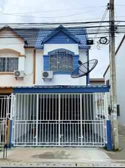 ให้เช่าทาวน์เฮ้าส์เมืองชลบุรี ติดทางหลัก บ้านสามารถเปิดร้านค้า /บริษัทได้ หมู่บ้านอโนมา เนื้อที่19 ตารางวา 2ห้องนอน 2ห้องน้ำ