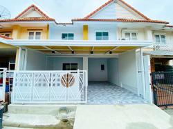 ตลาดนิคมบางปู 800 ม ใหม่ทั้งหลัง สวย18 ตร.วา.145ตร.ม. 3นอน 2น้ำ  แพรกษา-นิคมบางปู บางปูกอล์ฟ แอนด์ สปอร์ต 1.9กม. ทาวน์เฮ้าส์ 2 ชั้น 