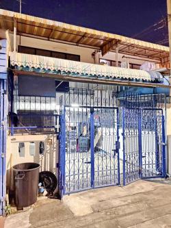 กัลปพฤกษ์ BTS วุฒากาศ 4กม.กำนันแม้น24-32 ให้เช่าทาวน์เฮ้าส์ 2ชั้น 16ตรว. 140 ตรม   2นอน 2น้ำ 1-2แอร์ 