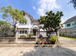 บ้านเดี่ยวหมู่บ้าน กฤษดานคร 12 ซอยสวนผัก 35 ใกล้พุทธมณฑลสาย 1