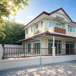 รร.สารสาสน์วิเทศ สายไหม 1 กม. ให้เช่าบ้าน 2 ชั้นหลังมุม 40ตร.วา. สุขาภิบาล 5 320ตร.ม.  เฟอร์ฯครบ 3 นอน 2 น้ำ