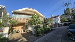 ทาวน์เฮาส์ - 0 Rai 0 NGAN 61 Square Wah 3BEDROOM 17500000 B.   SECRET DEAL!!