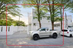   แจ้งวัฒนะ ศรีสมาน ใกล้สนามบินดอนเมือง 1.3 กม.  ถนนเทิดราชัน 500ม. 30 ตร.ว. 152 ตร.ม. บ้าน 2 นอน 2น้ำ ดอนเมือง ใกล้ 7-11