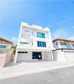 โฮมออฟฟิศให้เช่า 5นอน 4 น้ำ BTS ทองหล่อ 2.34กม. ซอยเพชรบุรี 41-49 พระราม9 RCA รพ.กรุงเทพ 900 ม. MRTเพชรบุรี 2กม.50ตร.ว.755 ตร.ม. 