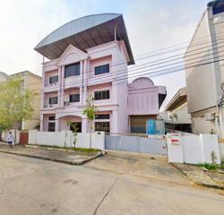 ไทวัสดุ บางบัวทอง 2.9กม. ตลาดสมบัติบุรี 2.55กม. ถนน 345 โรงงานพร้อมอาคารออฟฟิศ 3 ชั้น 2 ห้องน้ำ 200ตร.ว. 1,200 ตร.ม.  ตลาดบางบัวทอง 2.8 กม.