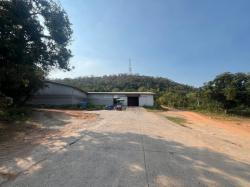 ให้เช่าโกดังศรีราชาชลบุรี โกดังแหลมฉบัง ขนาด 850 ตารางเมตร พื้นที่รอบๆรวมโกดัง ประมาณ 1-2 ไร่ 