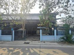 ให้เช่าโกดังบ้านบึงชลบุรี ขนาดโกดัง 420 ตารางเมตร สูง 10 เมตร ไฟฟ้า 3 เฟส เก็บสินค้าได้อย่างเดียว