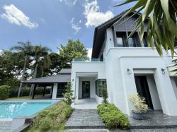 ให้เช่าบ้านพูลวิลล่า 2 ชั้น หมู่บ้านล้านนาไพรนารี่ หางดง เชียงใหม่