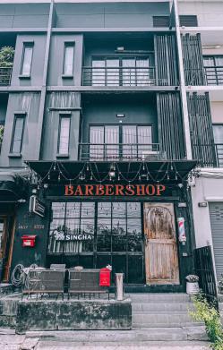 ขายอาคารพาณิชย์ 3 ชั้น ลำลูกกาคลอง 3  เนื้อที่ 18.2 ตารางวา