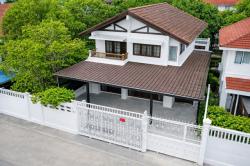 BTS เสนานิคม 800 ม.คฤหาสน์ 90 ตร.วา. 4นอน ลาดพร้าว กว้างใหญ่280 ตร.ม. รร.สตรีวิทยา 2 1 กม. บ้านเดี่ยวให้เช่า  2น้ำ เสนานิคม1 สตรีวิทยา2 