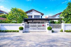 จอดรถ5คัน ลาดพร้าว 5-6นอน 2น้ำ ใกล้ BTSเสนานิคม และ รร.สตรีวิทยา2 1กม. บ้านเดี่ยว 90 ตร.ว. 300ตร.ม. 